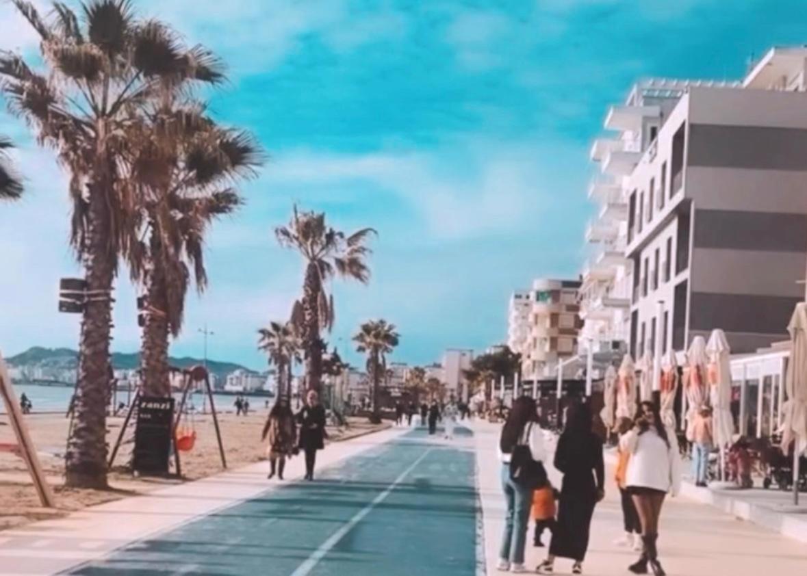 Durres Strand direkt am Meer Exterior foto